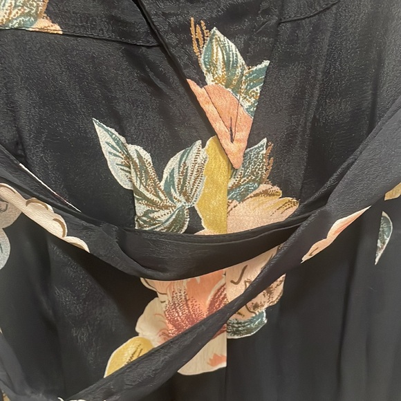 Open back romper never worn - Picture 3 of 4